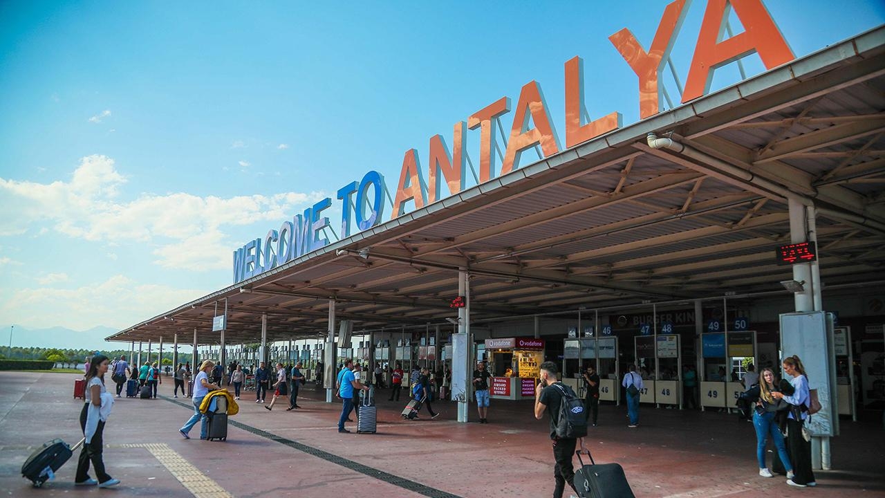 Antalya’ya Turist Akını