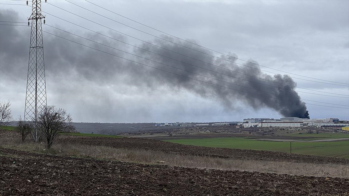 Edirne’de Fabrikada Çıkan Yangın Söndürüldü Haberi