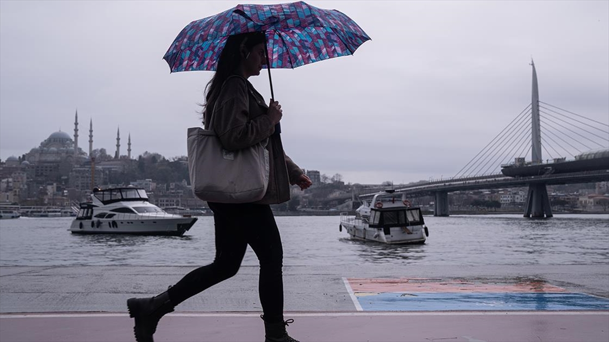 İstanbul’da Sağanak Etkili Oluyor Haberi