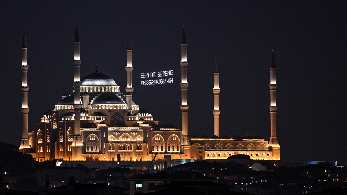 Ramazanın Müjdecisi Berat Kandili Idrak Edildi Haberi