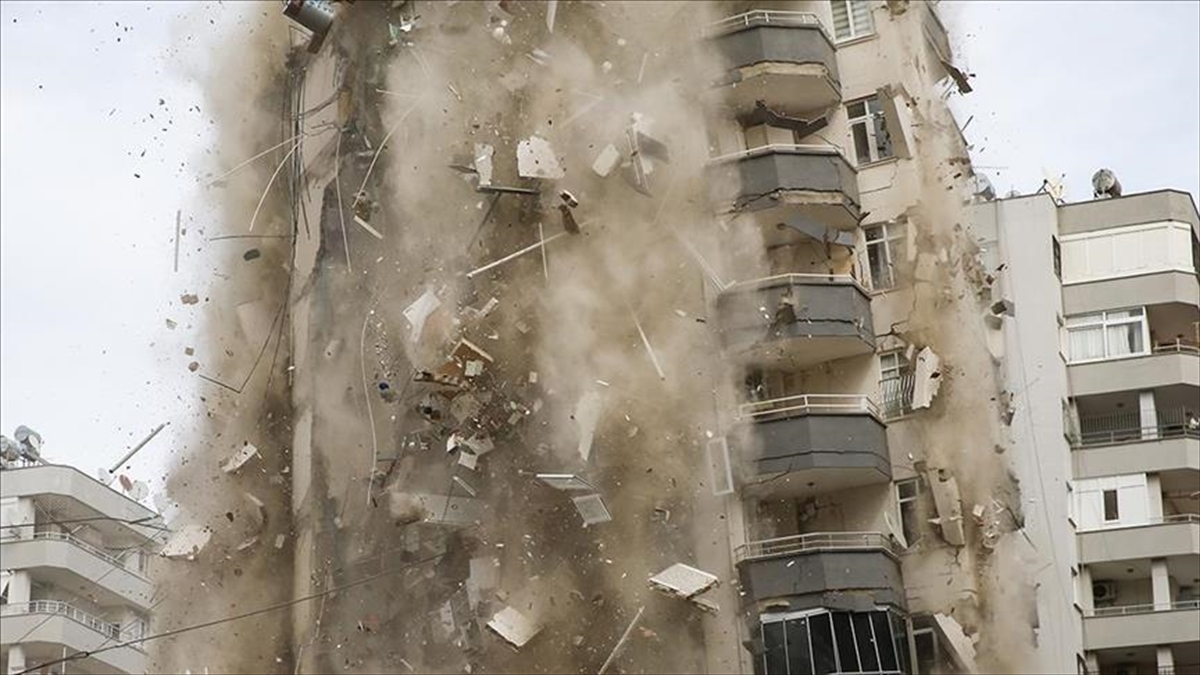 Adana’da Depremde Yıkılan Apartmanın Müteahhidi Ve Mühendisinin Yargılanması Sürdü Haberi