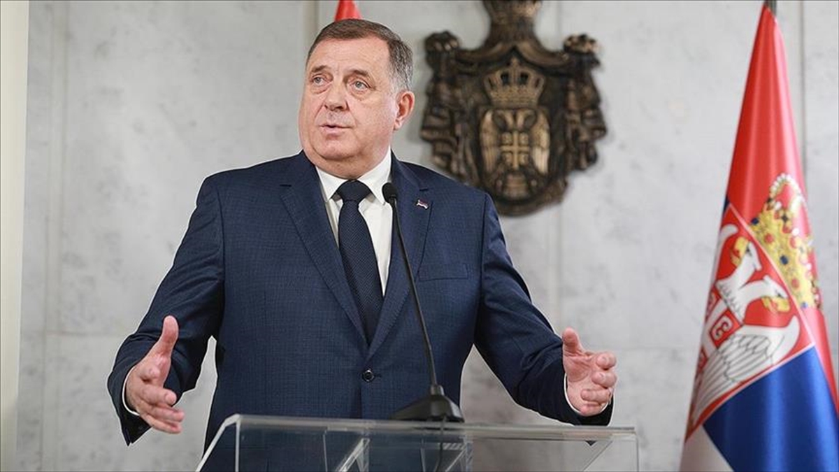 Bosna Hersek Mahkemesi, Bosnalı Sırp Lider Dodik’in Yakalanması Için Interpol’e Başvurdu Haberi