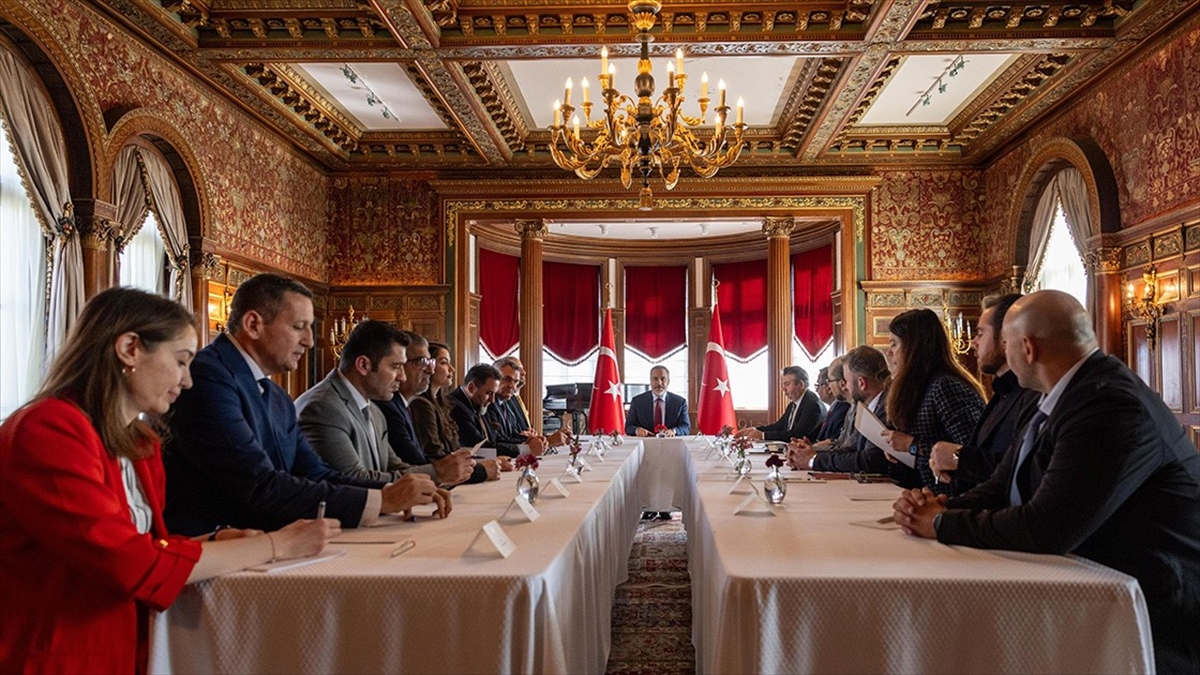 Dışişleri Bakanı Fidan, Suriye-Amerikan Toplumu Temsilcilerini Washington’da Kabul Etti Haberi