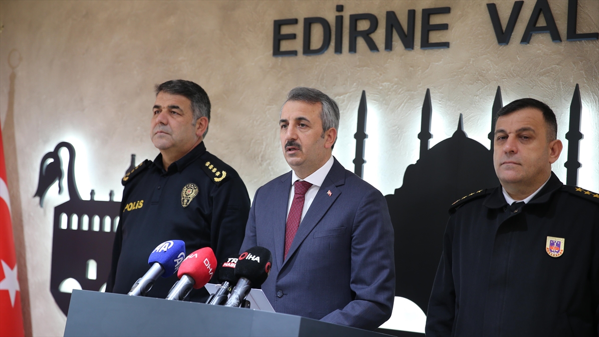 Dolandırıcılık Uyarılarına Rağmen Jandarma Ve Polise Inanmayanlar Var Haberi