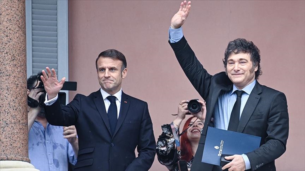 Fransa Cumhurbaşkanı Macron Ve Arjantinli Mevkidaşı Milei, Arjantin’in Ekonomik Zorluklarını Görüştü Haberi