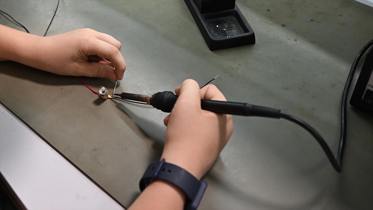Gençler “Milli Teknoloji Atölyeleri”Nde Uygulamalı Eğitim Alacak Haberi