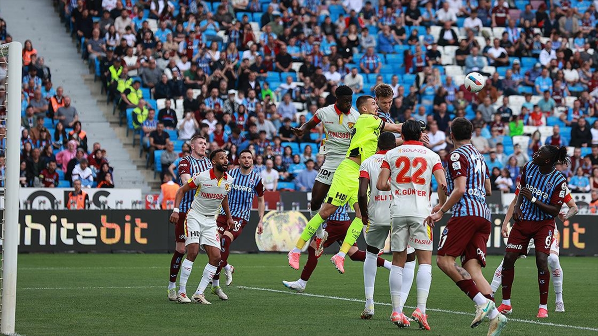 Göztepe, Ligin Ilk Devresindeki Performansını Arıyor Haberi