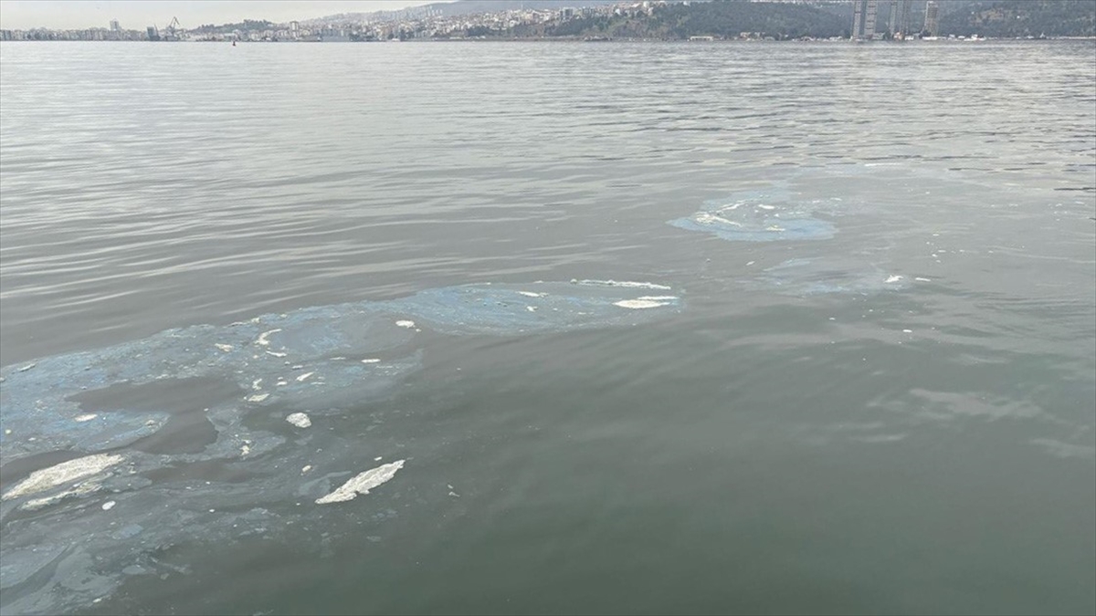 İzmir Körfezi’ne Boya Atığı Deşarj Eden Firmaya 8,3 Milyon Lira Ceza Haberi