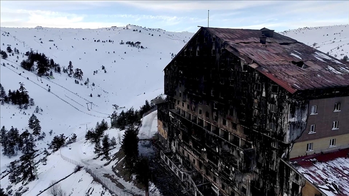 Kartalkaya’daki Otel Yangınına Ilişkin 9 Kişi Daha Gözaltına Alındı Haberi
