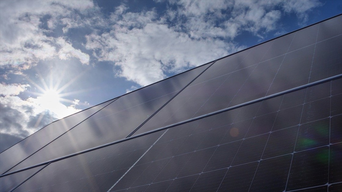 Küresel Yenilenebilir Enerji Kapasitesi 5 Yılda Yüzde 58,1 Arttı Haberi
