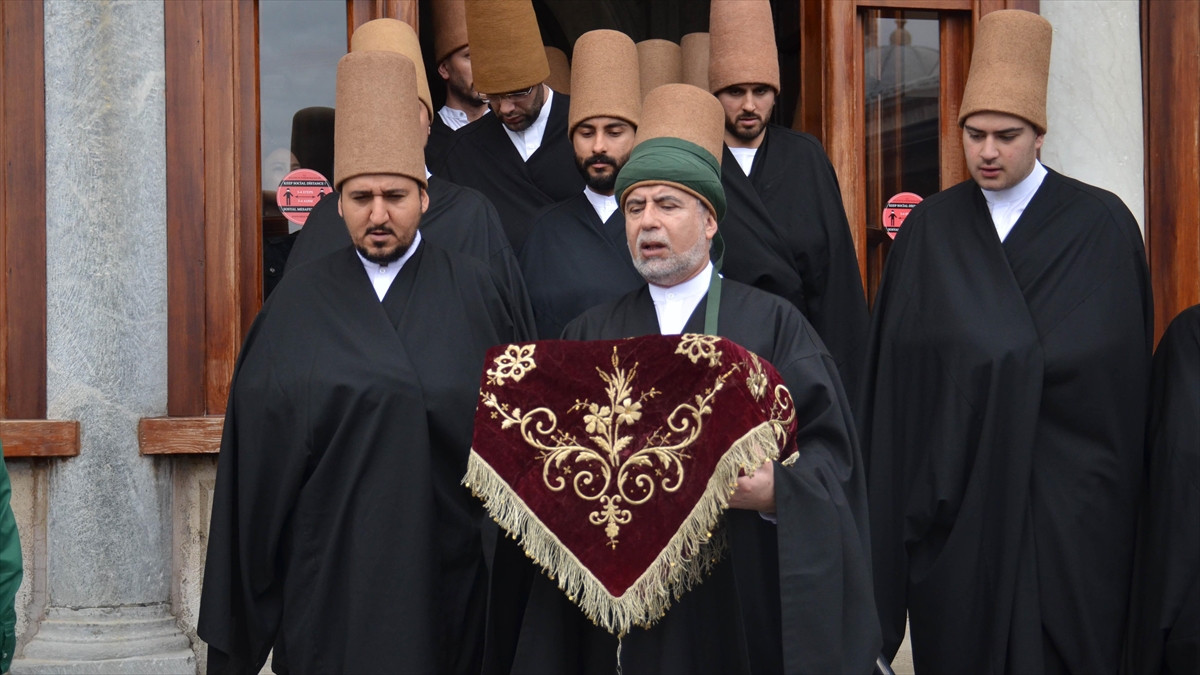 Mevlana Müzesi’nde, Sakal-I Şerif Ziyarete Açıldı Haberi