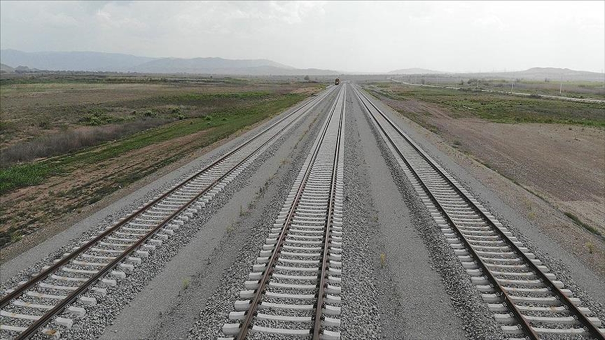 Türkiye’nin Orta Koridor’daki Demir Yolu Projeleri Için Ihale Ilanına Çıkıldı Haberi