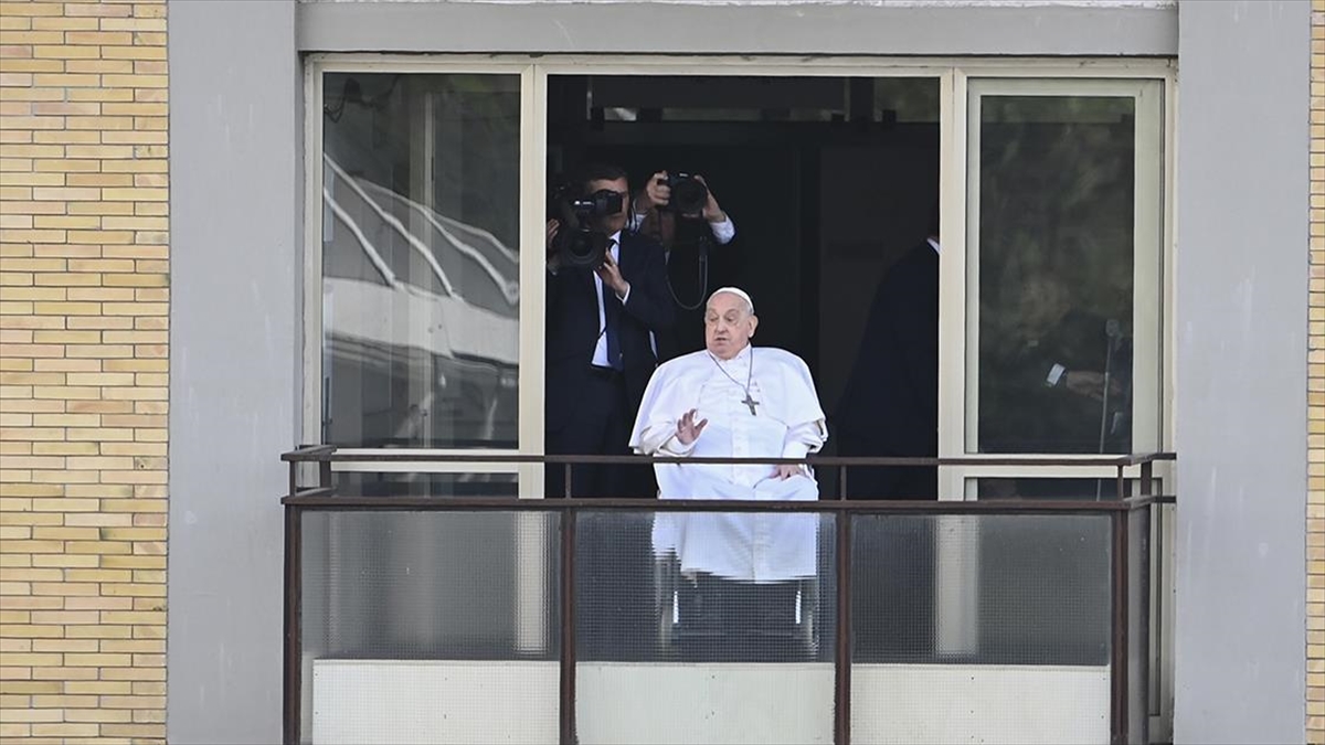 Vatikan Devlet Sekreteri Parolin, Papa’nın Eskisi Gibi Olmasa Da Yönetime Döneceğini Söyledi Haberi