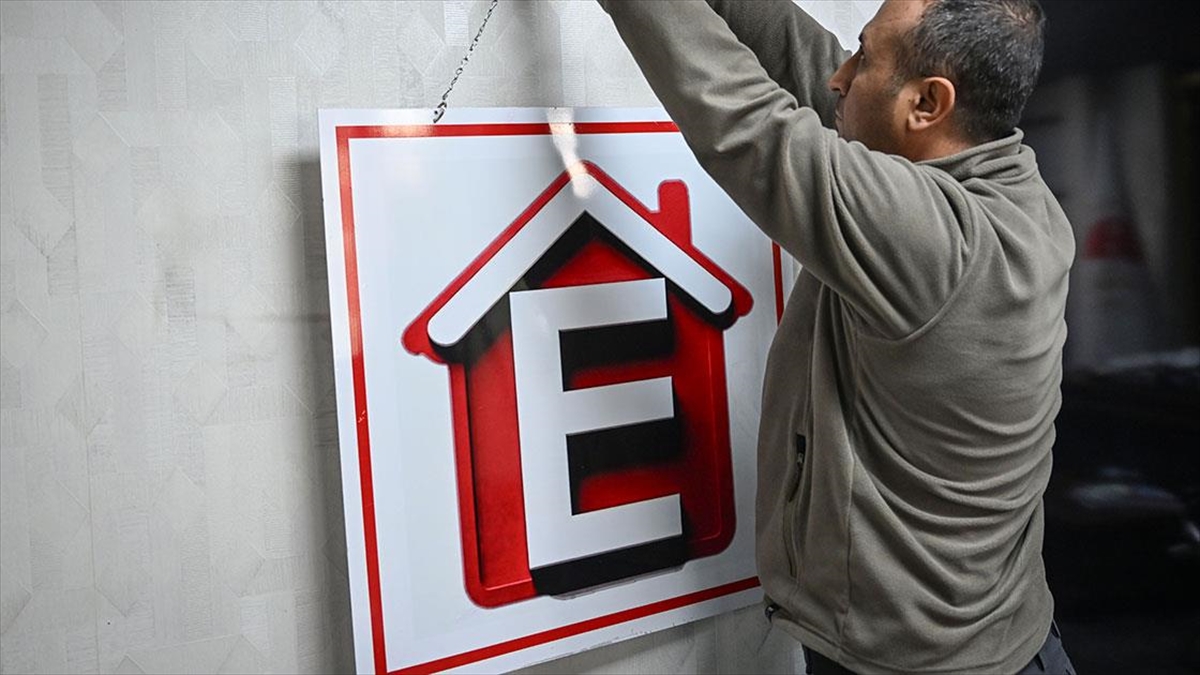 Yetkili Emlakçı Ofislerinde “E” Tabela Dönemi Başlayacak Haberi