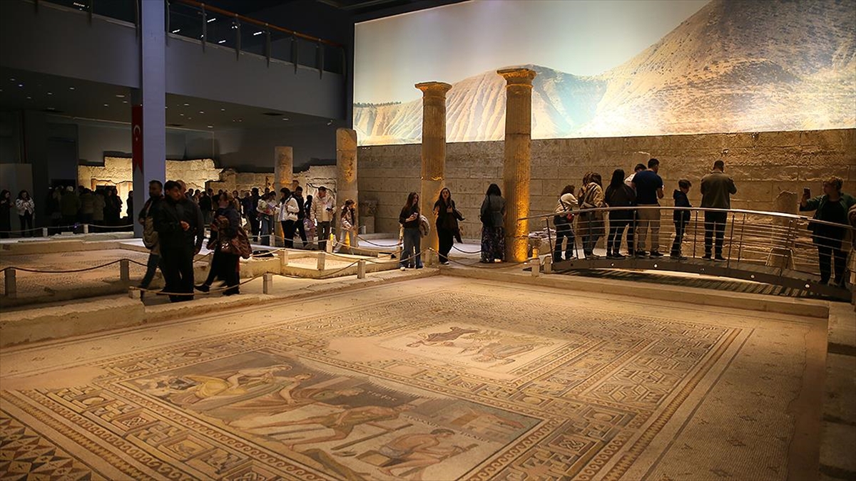 Zeugma Mozaik Müzesinde Bayram Hareketliliği Haberi