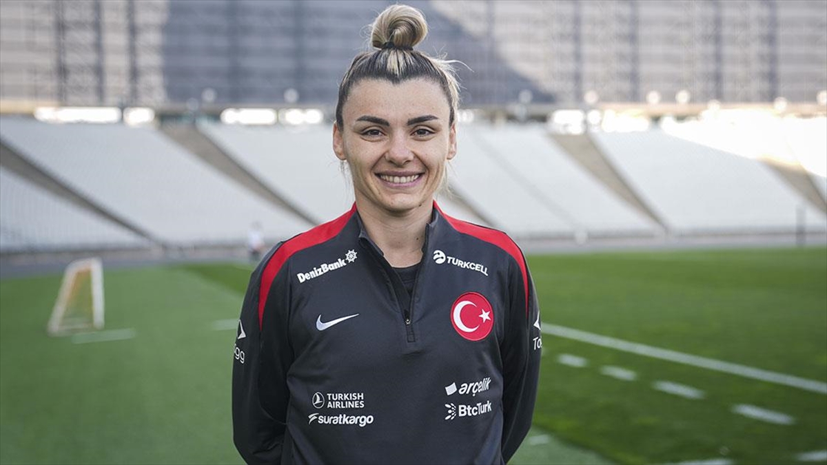 A Milli Kadın Futbol Takımı Kalecisi Selda Akgöz, Slovenya Maçlarından Umutlu Haberi