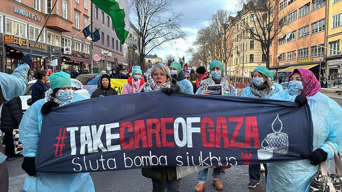 Abd Başkanı Trump’ın Gazze’deki Filistinlileri Yerinden Etme Planı İsveç’te Protesto Edildi Haberi