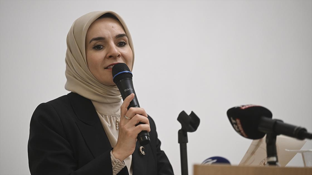 Bakan Göktaş: Almanya’da Yaşayan Her Türk Ailesini Bir Çocuğa Yuva Olmaya, Koruyucu Aile Olmaya Davet Ediyorum Haberi