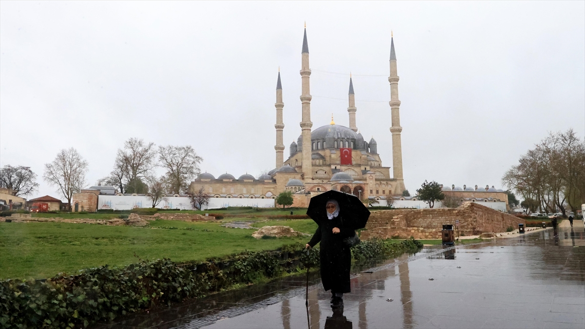 Bazı Illerde Sağanak Etkili Oluyor Haberi