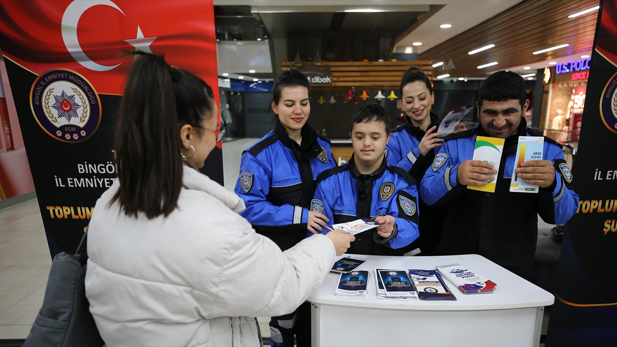 Down Sendromlu Çocuklar Etkinliklerde Buluştu Haberi