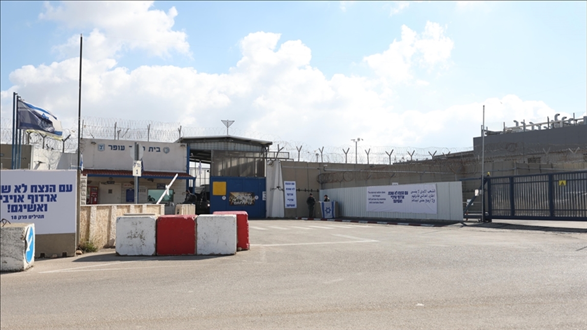 Filistin Esirler Cemiyeti: İsrail Hapishanelerinde 7 Ekim’den Bu Yana 63 Filistinli Öldü Haberi