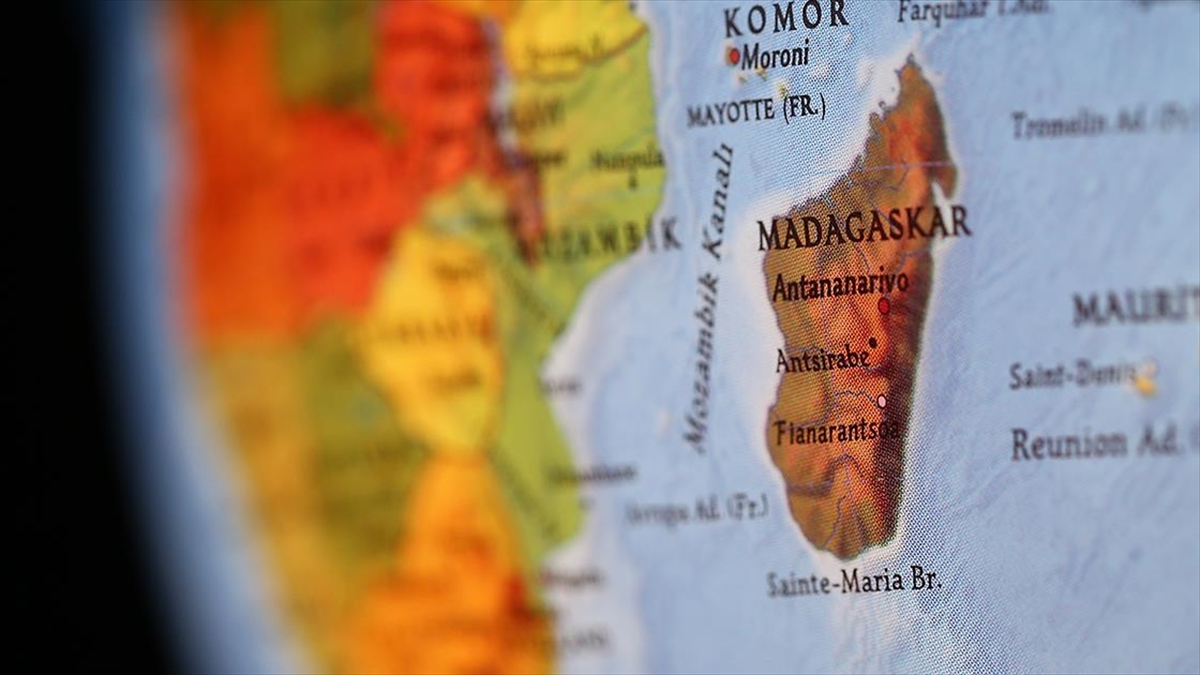 Fransa, Sömürgesi Mayotte’de Doğuştan Gelen Vatandaşlık Hakkını Sınırlandırıyor Haberi