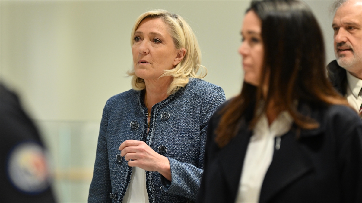 Fransa Yargıtay Başsavcısından, Yolsuzlukla Yargılanan Le Pen Hakkındaki Kararı Sorgulayan Yorumlara Tepki Haberi