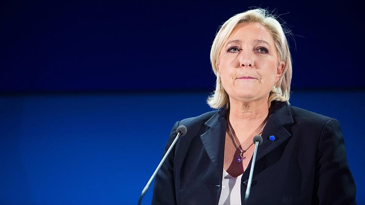 Fransızların Yüzde 68’I Için Le Pen’e Siyaset Yasağı Getiren Kararın Derhal Uygulanması Adil Haberi