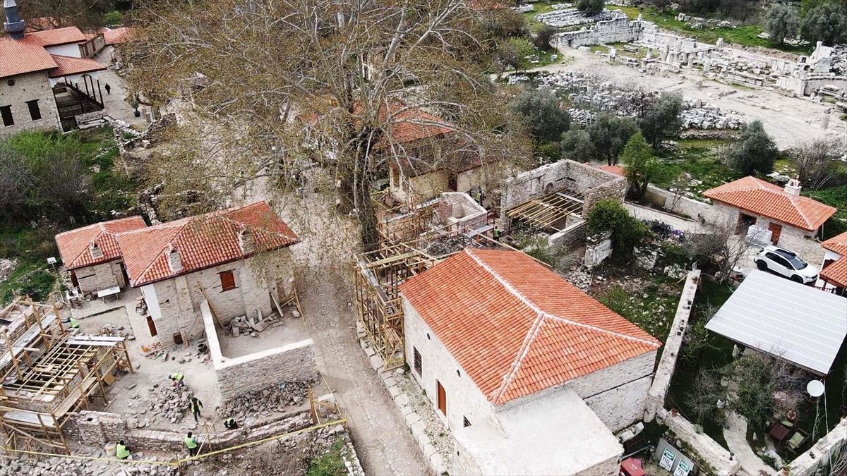 “Gladyatörler Şehri” Stratonikeia, Ziyaretçilerini Bayram Tatilinde De Tarihi Yolculuğa Çıkardı Haberi