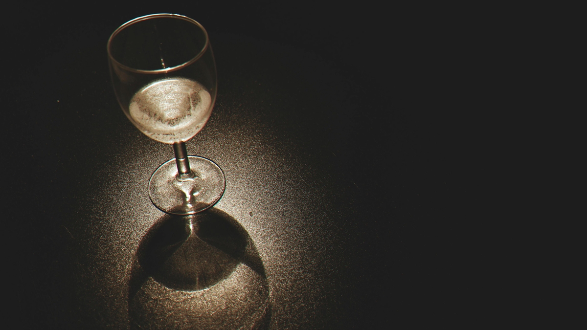 Haftada 112 Gram Veya Üstü Alkol Tüketenlerin Beyninde Damar Sertliği Görülme Olasılığı Daha Yüksek Haberi
