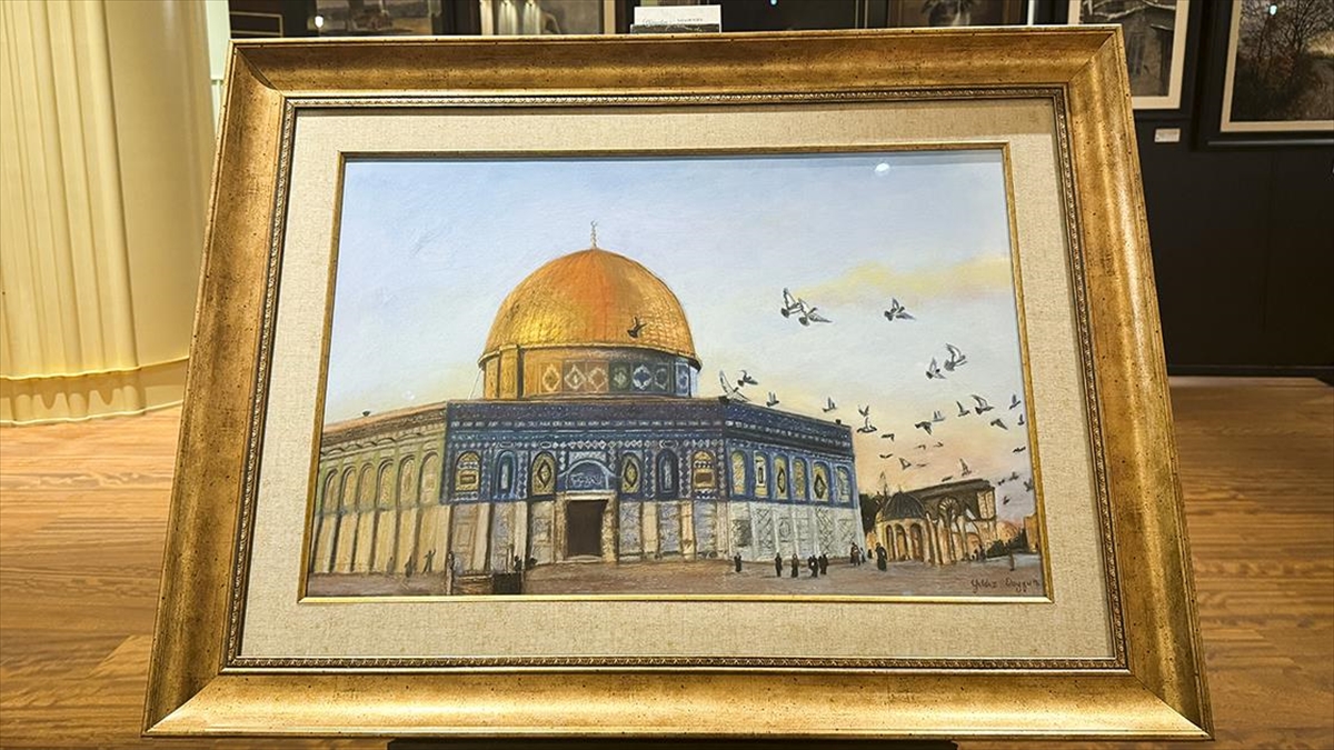 “Haneden Dökülenler” Sergisi Taksim’de Açıldı Haberi