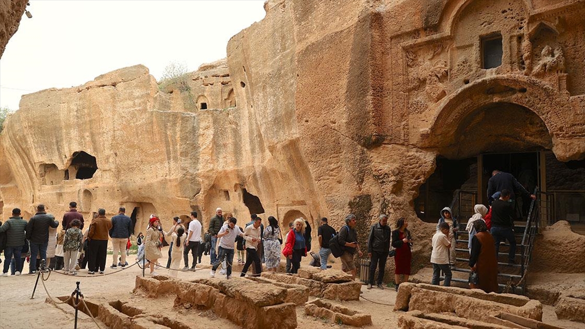 “Hoşgörü Kenti” Mardin Bayram Tatilinde Ziyaretçilerle Doldu Haberi