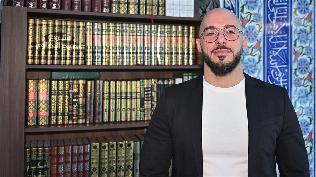 İtalyan Şef Clemente Müslüman Olma Hikayesini Anlattı: Aklımla Başladı, Ruhsal Uyanışa Dönüştü Haberi