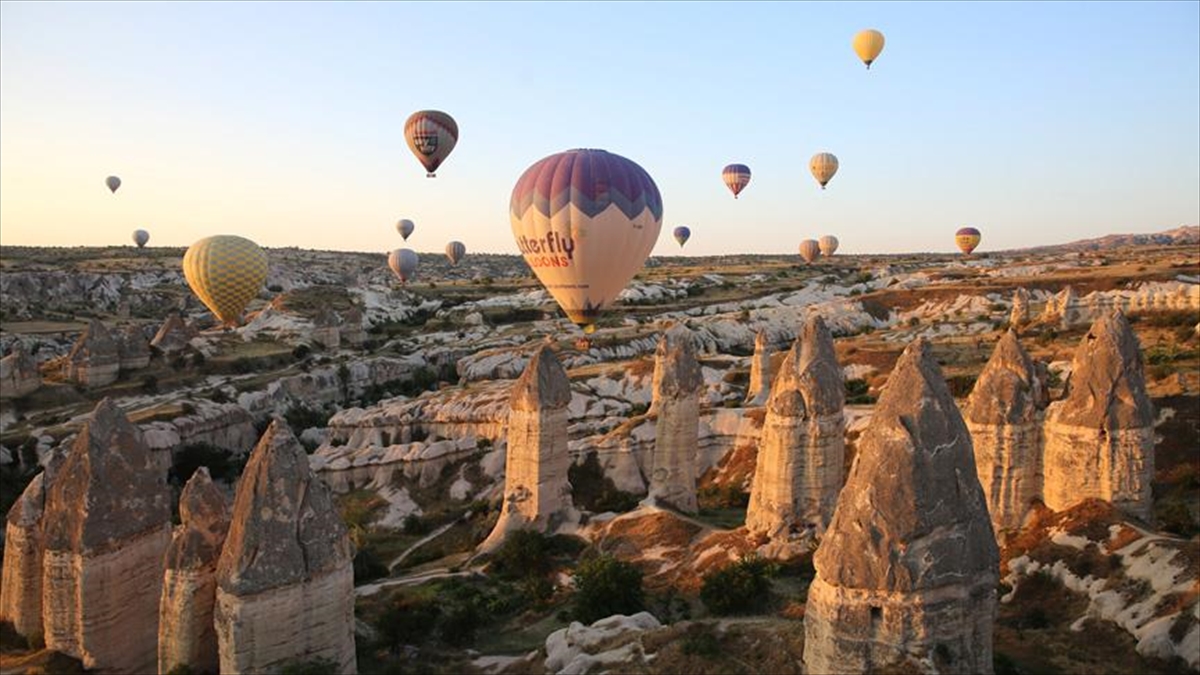 Kapadokya, Ramazan Bayramı Tatilinde 197 Bin 89 Ziyaretçi Ağırladı Haberi