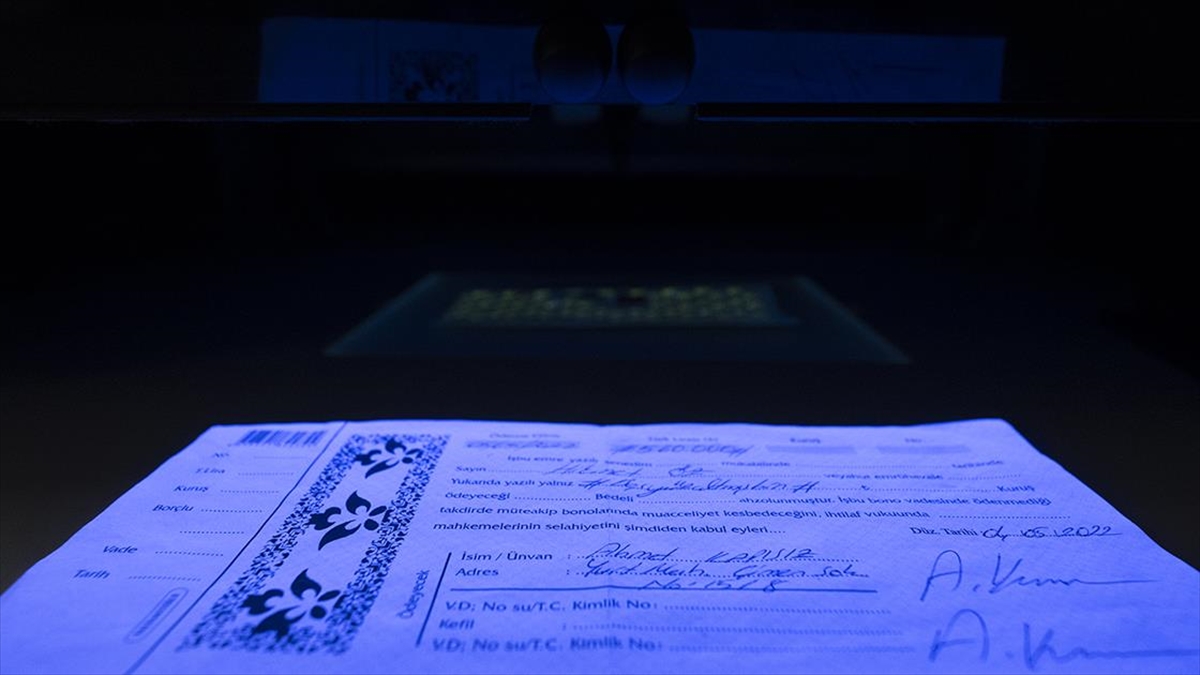 Karmaşık Ve Kutu Dışına Taşırılan Imza Dolandırılma Riskini Azaltıyor Haberi