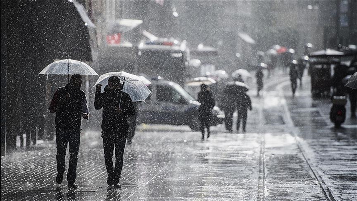 Meteorolojiden Yurdun Bazı Kesimleri Için Kuvvetli Yağış Uyarısı Haberi