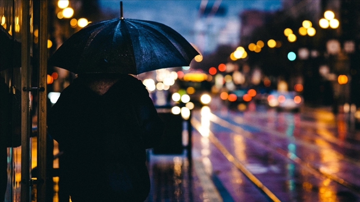 Meteorolojiden Yurdun Bazı Kesimleri Için Kuvvetli Yağış Uyarısı Haberi