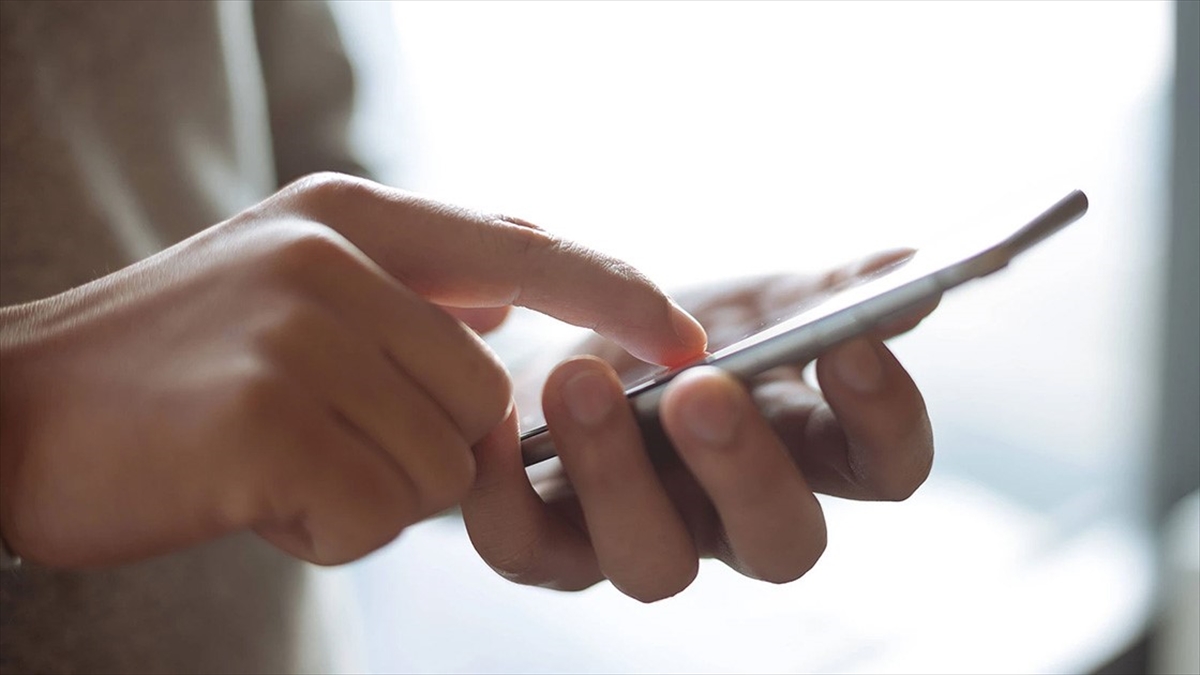 Mobil Uygulamalara Verilen Bilinçsiz Izinler Siber Güvenliği Riske Atıyor Haberi
