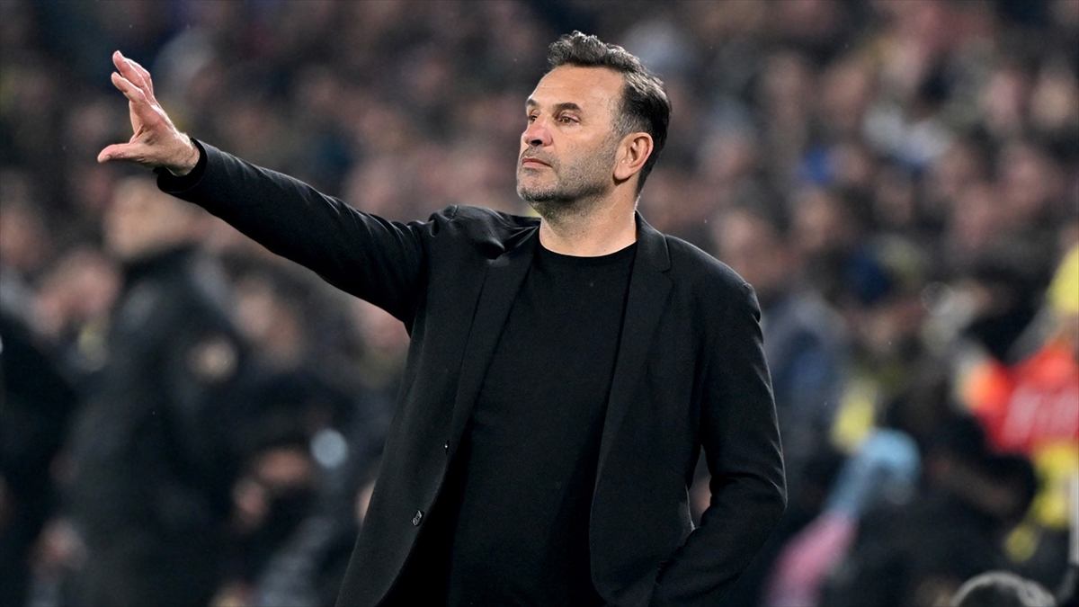 Okan Buruk’un Galatasaray’ı Derbilerde Gösterdiği Performansla Taraftarının Yüzünü Güldürüyor Haberi