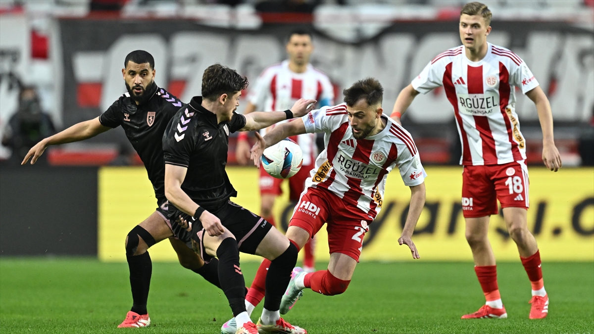 Onvo Antalyaspor, Reeder Samsunspor’u Mağlup Etti Haberi