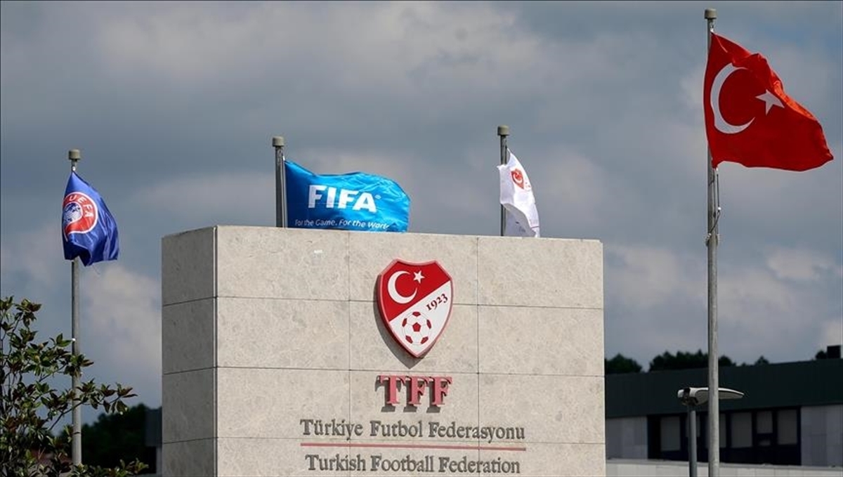 Pfdk, Galatasaraylı Barış Alper Yılmaz Ve Kerem Demirbay’a Birer Maç Men Cezası Verdi Haberi