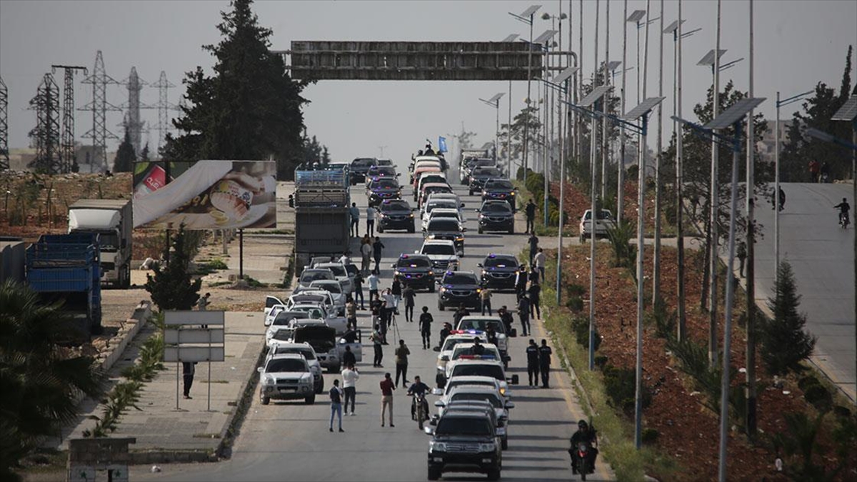 Pkk/Ypg’li Teröristler Halep Kent Merkezinden Çekilmeye Başladı Haberi