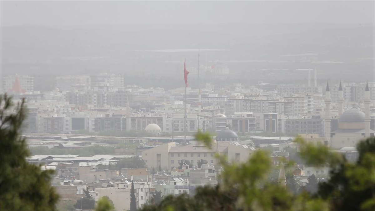 Şanlıurfa’da Toz Taşınımı Etkili Oluyor Haberi