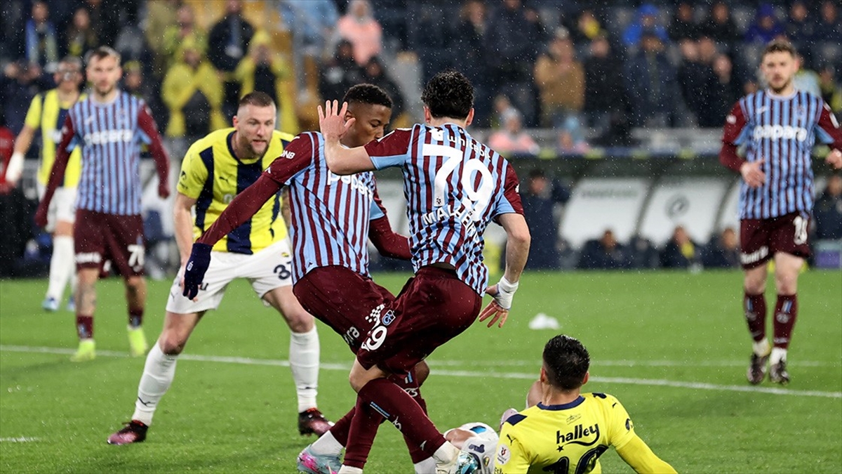 Trabzonspor, Skor Üstünlüğünü Koruyamadığı Maçlarda 22 Puan Kaybetti Haberi