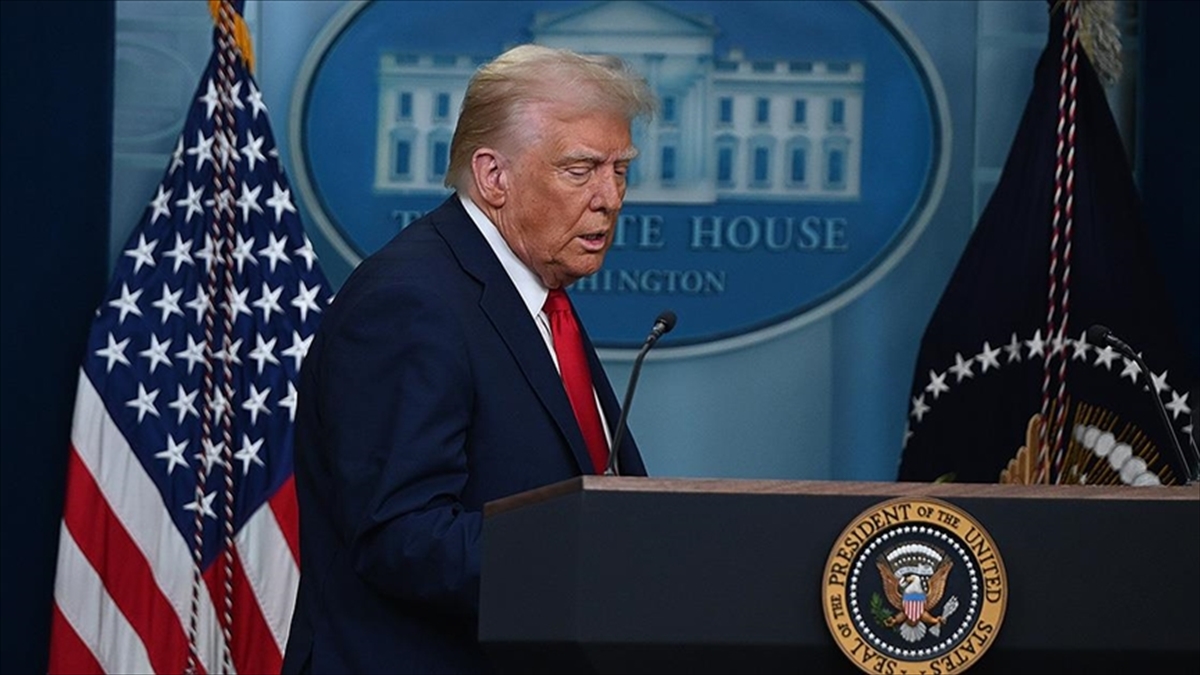 Trump Yönetimi, Federal Sağlık Kurumlarında Yaklaşık 10 Bin Çalışanı Işten Çıkarmaya Başladı Haberi
