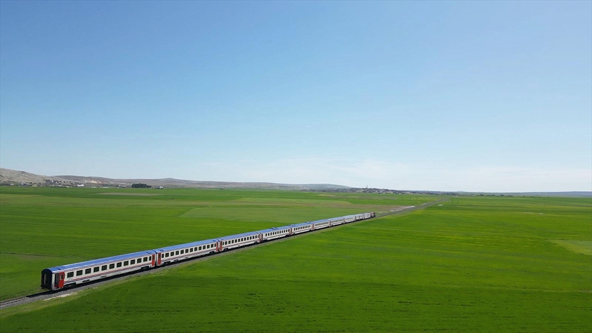 Turistik Diyarbakır Ekspresi Cuma Günü Yola Çıkıyor Haberi