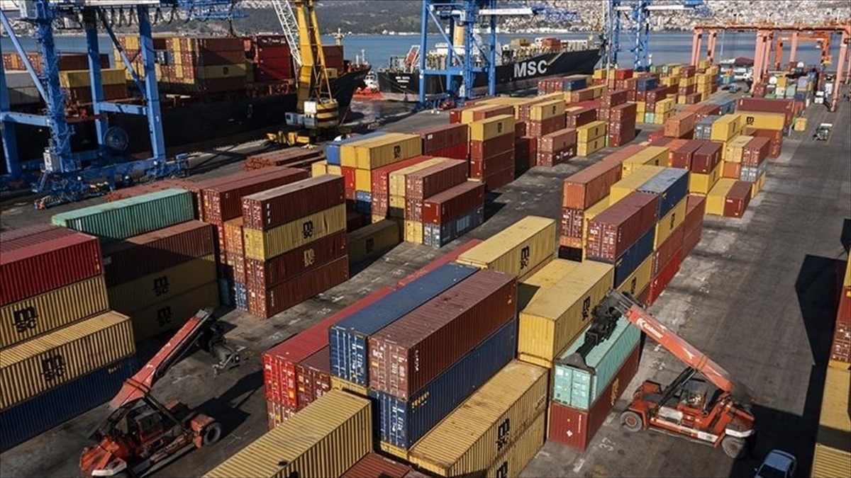 Türk Lirasıyla Dış Ticaret Hacmi Yılın Ilk Çeyreğinde 334,8 Milyar Lirayı Buldu Haberi