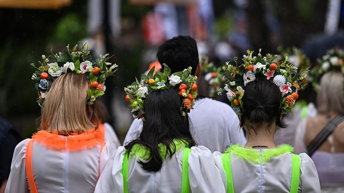 Uluslararası Portakal Çiçeği Karnavalı Başladı Haberi